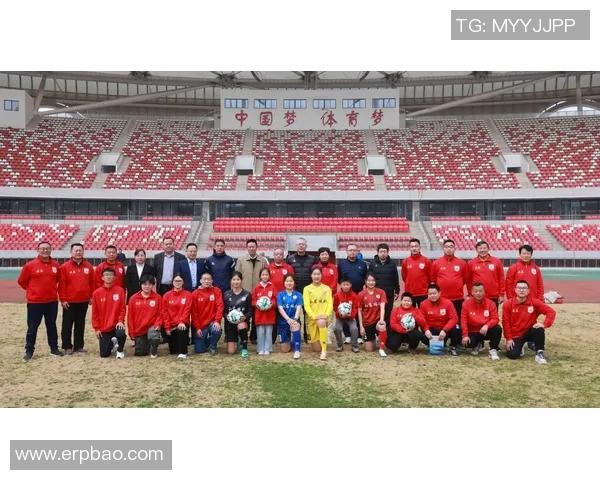 中国足球俱乐部最新排名揭晓各队实力对比与发展趋势分析